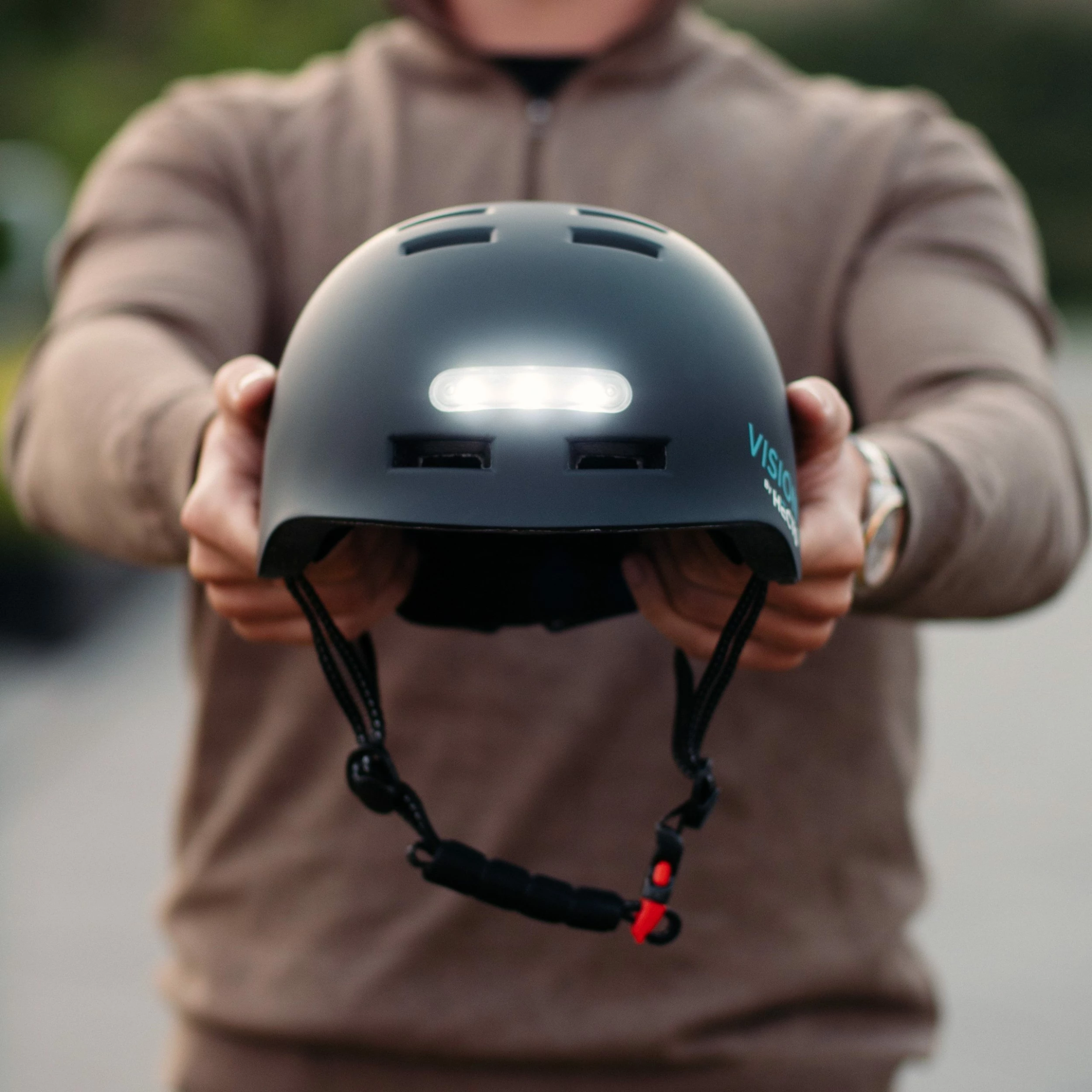 Hecto+ Vision M. Indbygget Lys Sort - Cykelhjelm 2 Hecto+ Vision M. Indbygget Lys Sort - Cykelhjelm - Billede 2